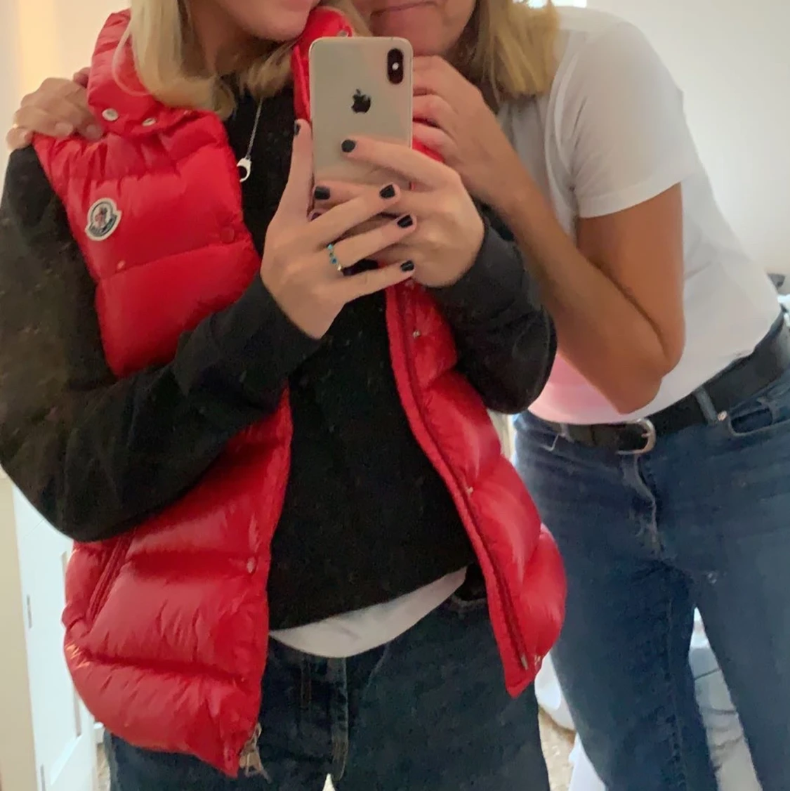 Röd moncler väst - 90