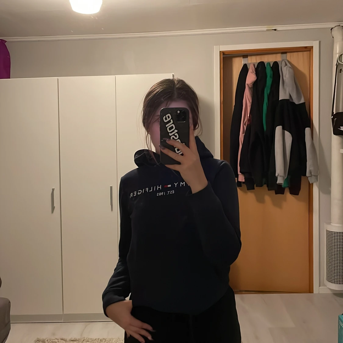 mörkblå Tommy hilfiger hoodie