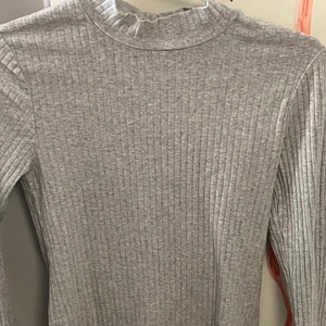 Gina tricot - Oanvänd