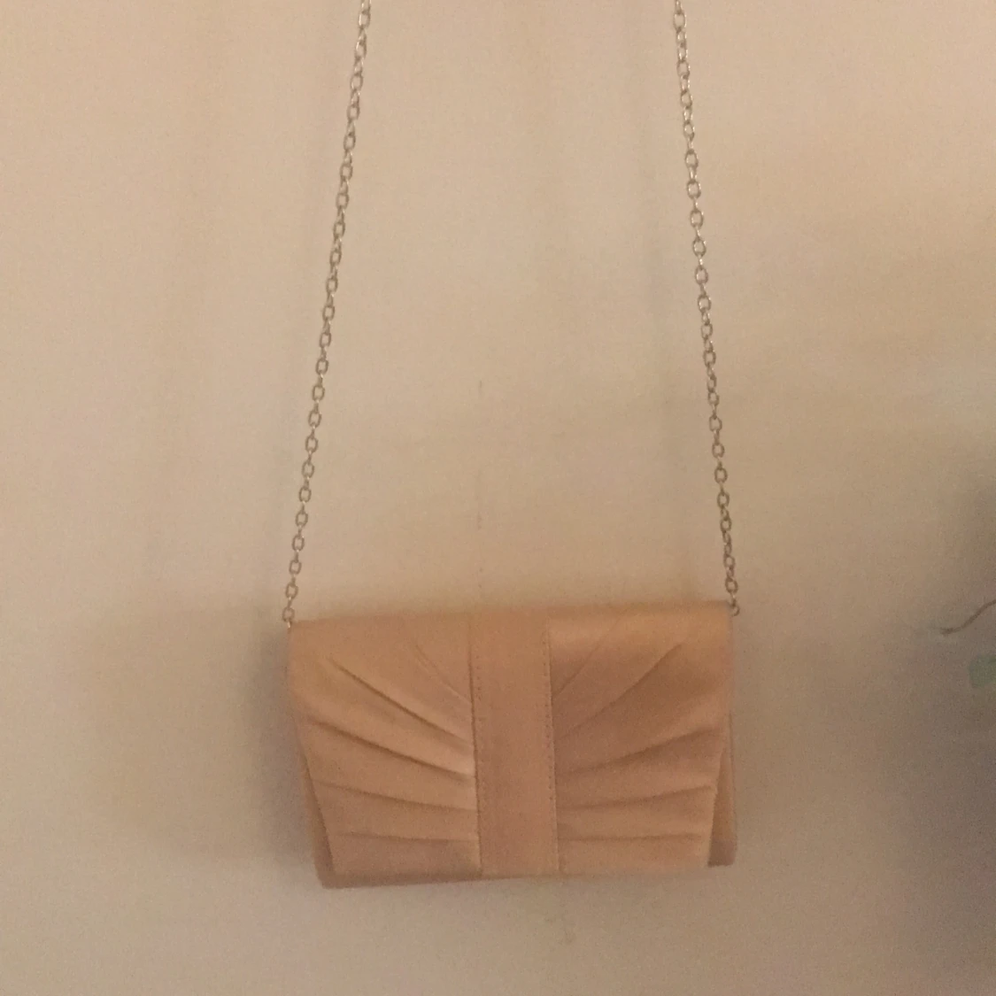 Beige väska. ☺️