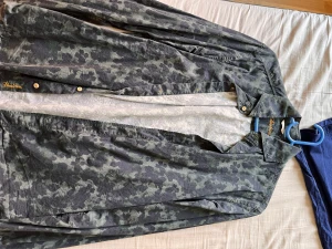 Vintage overshirt - Vintage overshirt storlek M, lite Camo men mer mörk i färgerna och snyggare 