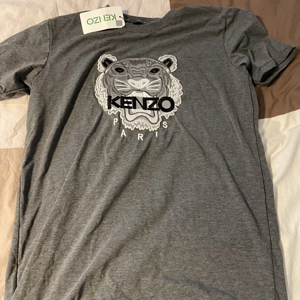 Kenzo t-shirt. T-shirts.