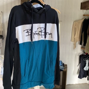 Björn Borg hoodie - Säljer den här snygga och sparsamt använda hoodie. Storlek L