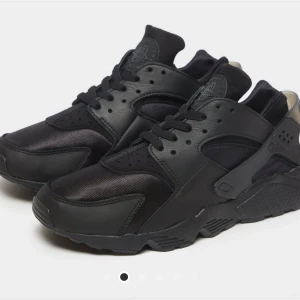 Nike Huarache Junior  - Beställde fel. Det var för barn Storlek 38 