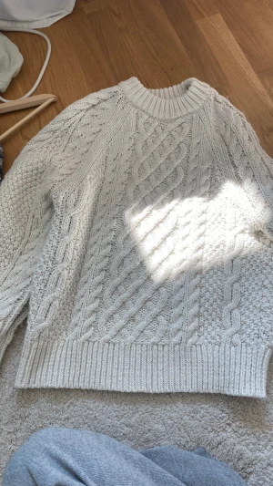 Stickad tröja - Tröja, XS, overzised 