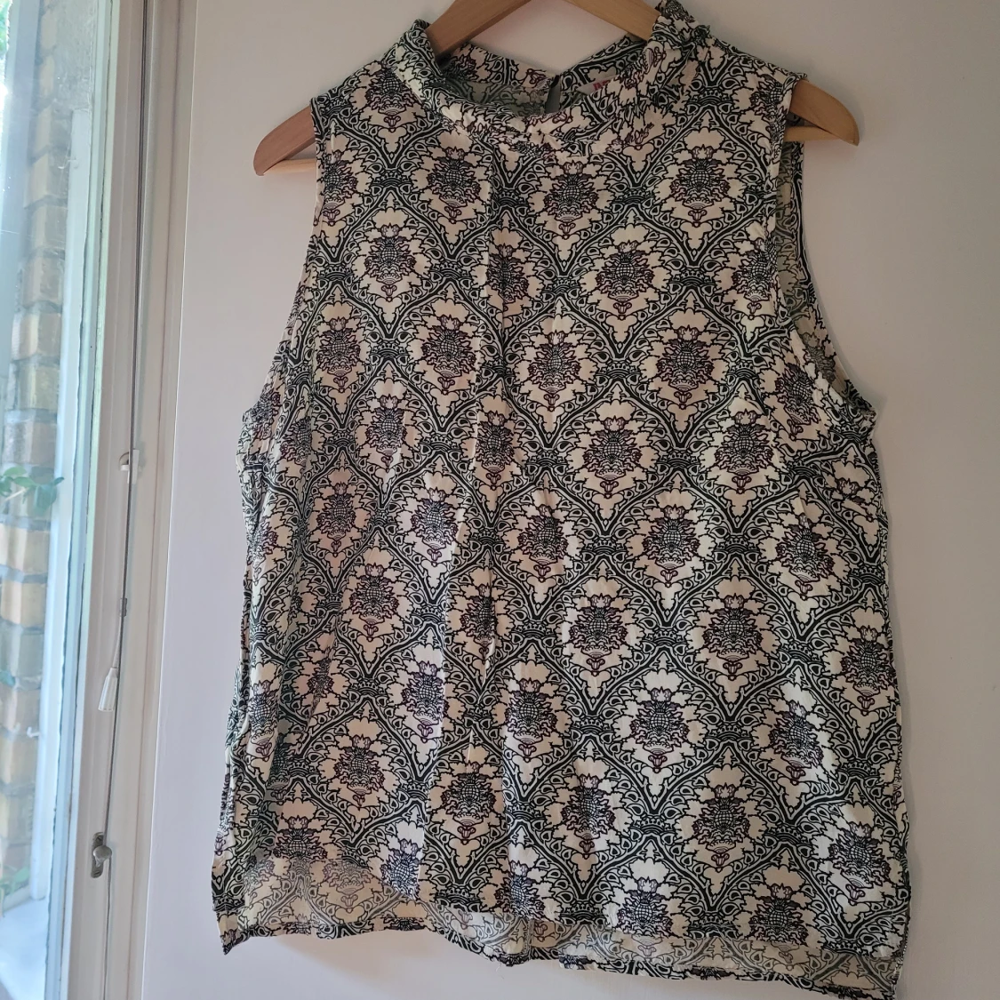 Indiska mönsyrad topp stl.L