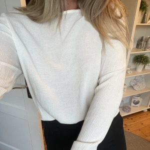 Blus - Vit blus i storlek m