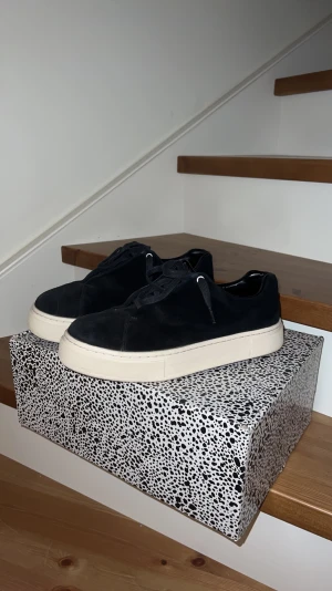 eytys skor  - Eytys skor. Bra skick. Storlek 42.5