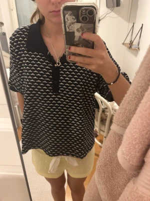 T-shirt  - Jätte fin tröja i nyskick! 