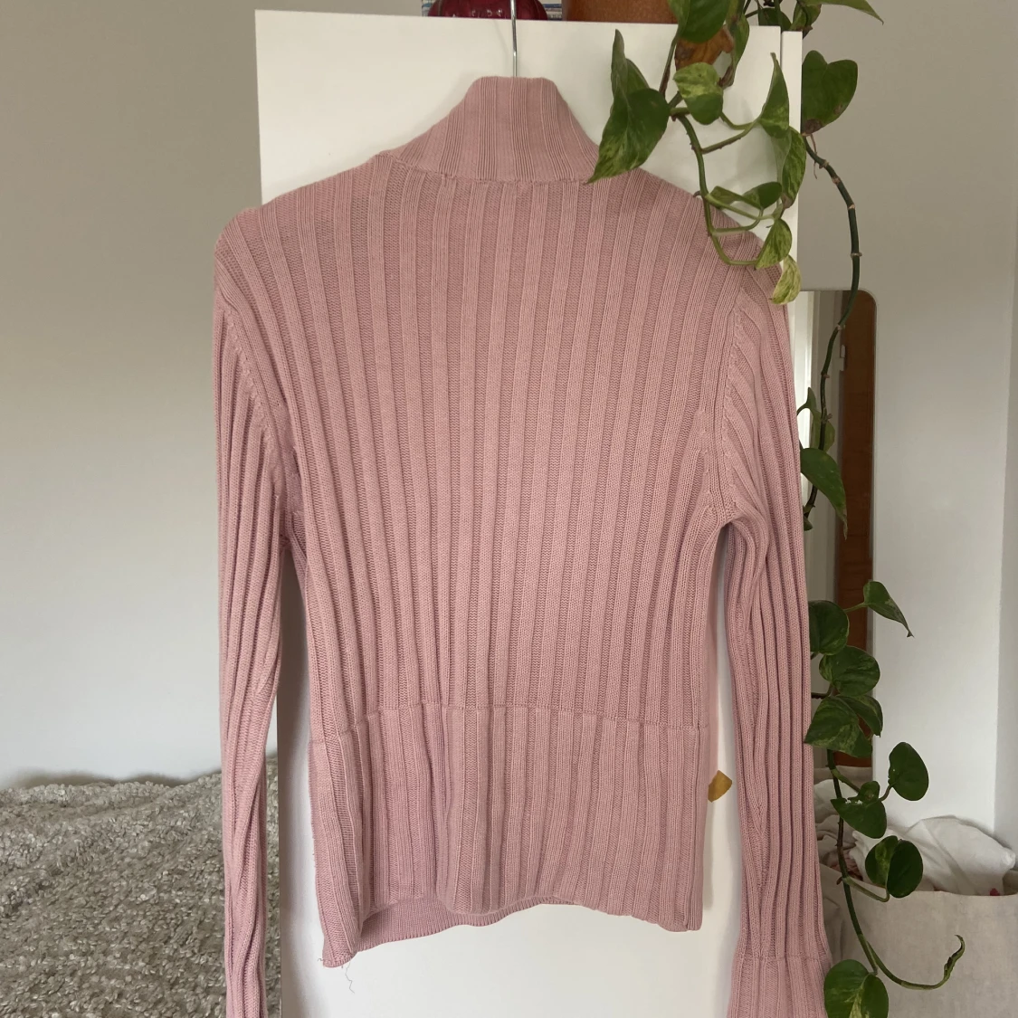 Rosa ribbad kofta - 90