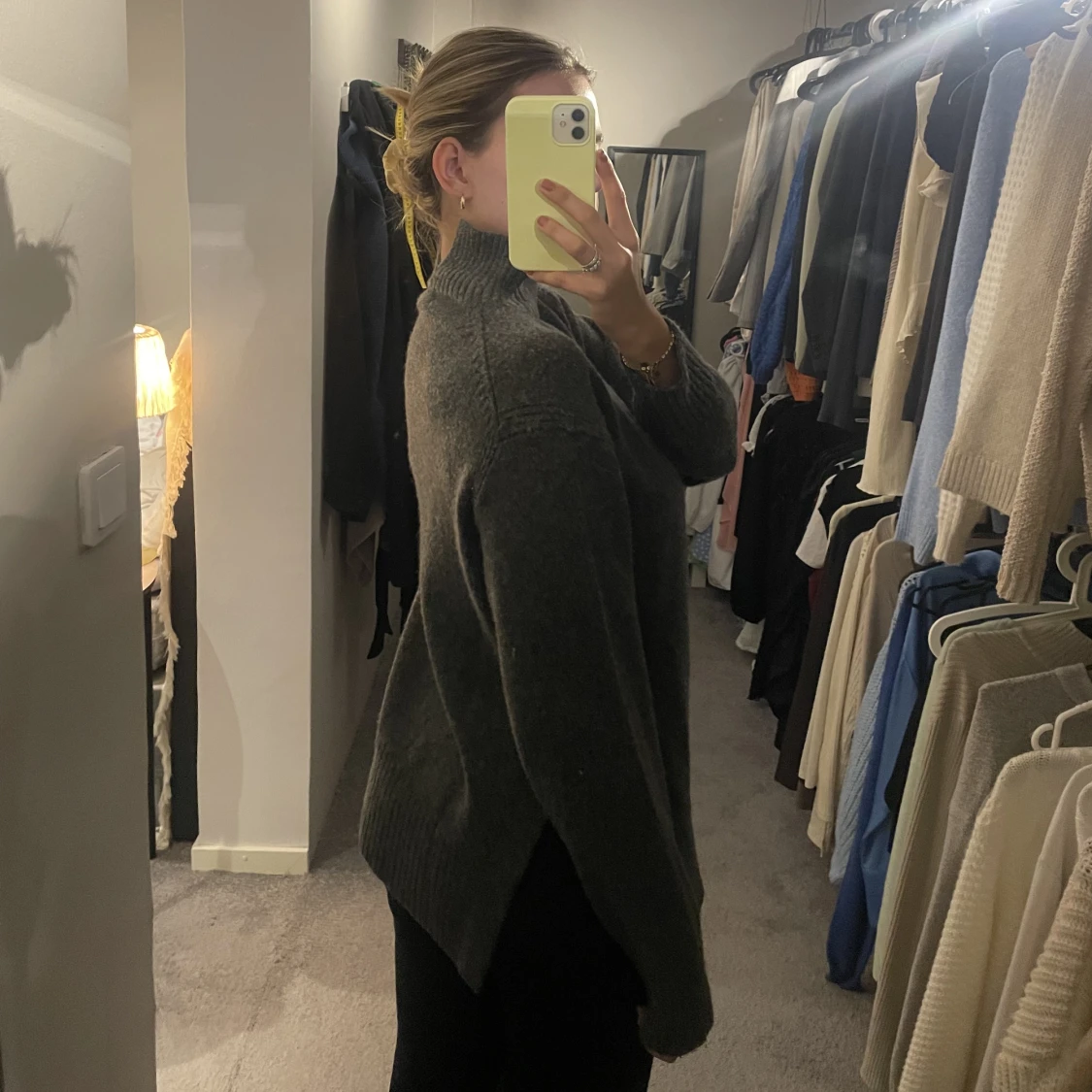 Mörkgrå stickad från hm - 91