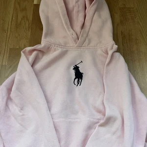 Ralp la Uren tröja  - En jäätte fin babyrosa tjock tröja säljer för inte kommer till användning braskick