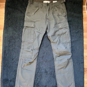 Jeans - Bra skick👌Regular fit.