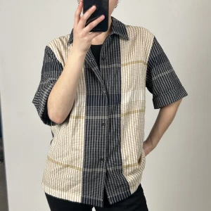 Acne skjorta - Hur najs skjorta från Acne? Jätte fin kvalite och snygg passform ✨