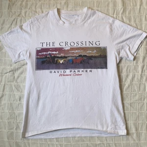 Vintage t-shirt - Vintage t-shirt med tryck. Strl L