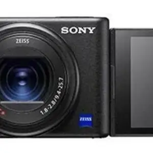 Nu säljer jag min vloggkamera Sony ZV-1. Jag har haft den i ungefär 1 år och den har endast använts ett par gånger. Jag har köpt till 2 extra batterier med tillhörande batteriladdare. Jag inkluderar även ett SanDisk Minneskort 64gb. Pris kan diskuteras. 