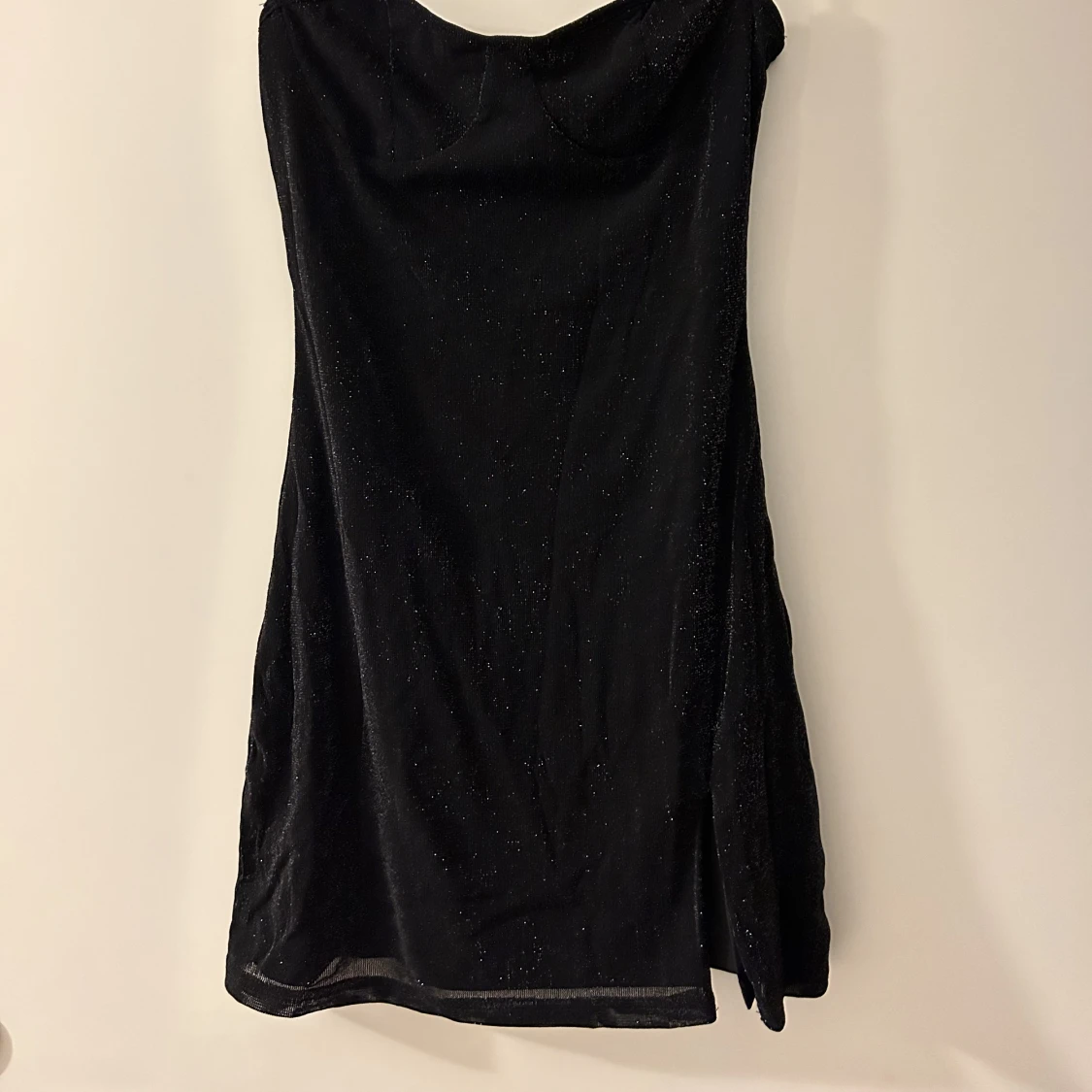 Glittrig klänning - 90