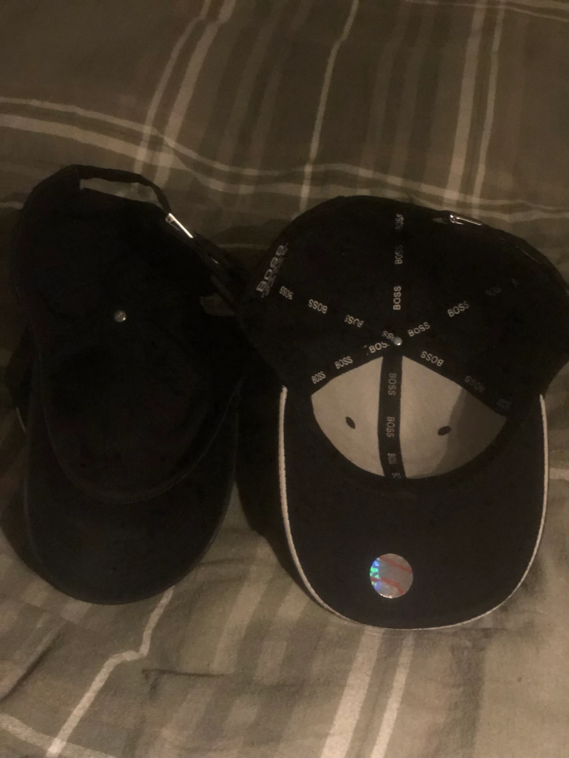 Hugo boss keps (får med Nike kepsen på köpet) - 90