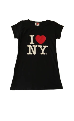 I ❤️ NY tröja - Säljer denna jätte fina I ❤️ NY tröjan som är köpt här på Plick! Lånade bilder 