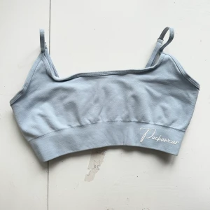 Sport top - För stor för mig 