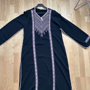 Kuturell klänning - #Tatreez #Palestinian #Thobe