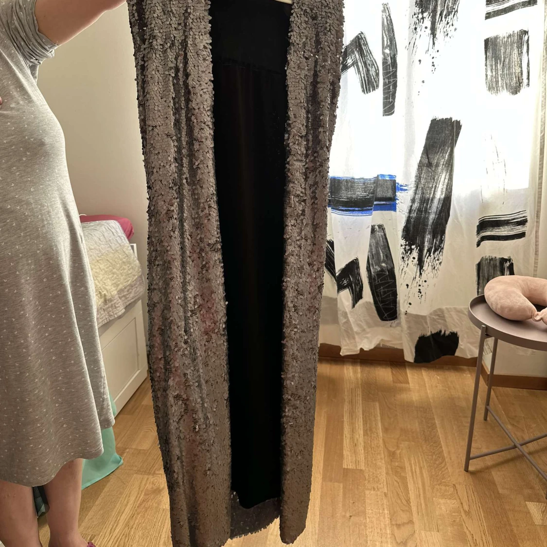 Unik Shoulder robe / drape - 90