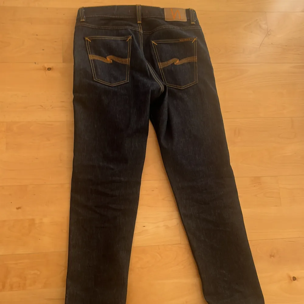 Ett var knappt använda jeans from Nudie Jeans. W30 L30 Nypris 1300kr Säljer pga felköp. Jeans & Byxor.