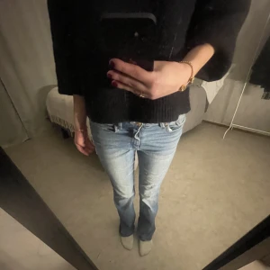Bootcut jeans - Så snygga bootcut jeans! Som nya 