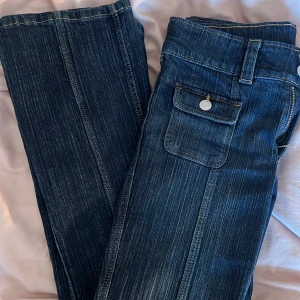 Hm jeans - Hm jeans, bootcut low waist storlek 164, passar mig med 34 i andra hm jeans.  300kr plus frakt