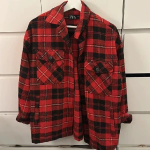 Jacka - Jättefin jacka i fint skick i storlek 34. 