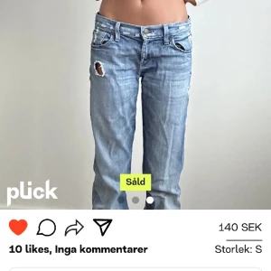 Lågmidjade jeans - Säljer dom här as snygga jeansen som jag köpte på Plick men tyvärr var lite för små.❤️ Jag är 166 och längden var bra för mig. bilderna är lånade från hon jag köpte Jensen av.  ❤️ bara att fråga om ni undrar nått🌟🌟