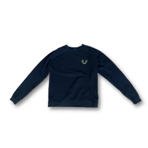 True religion sweater - Pris kan diskuteras vid snabbaffär Storlek S, fråga för mått och fler bilder. Otroligt skön och varm, perfekt inför vintern. 