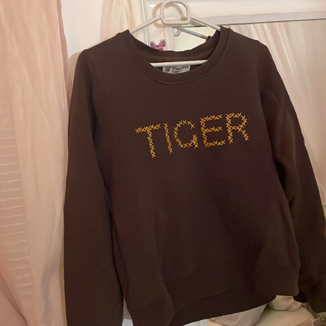 Chokladbrun crewneck