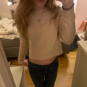 ljusrosa stickad💘 - så himla fin ljusrosa stickad tröja 🤍🤍🤍