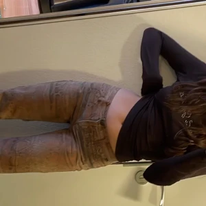 lågmidjade Just Cavalli jeans - här säljer jag mina unika lågmidjade snake skin jeans från Cavalli på grund av att jag har vuxit ur dem (inga skador)💔 Nypris 2500kr dock säljer dem för 1500kr då jag använt dem sällan🍸💕🌸