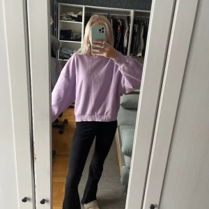 Tröja - Mysig sweatshirt i fint skick!💜