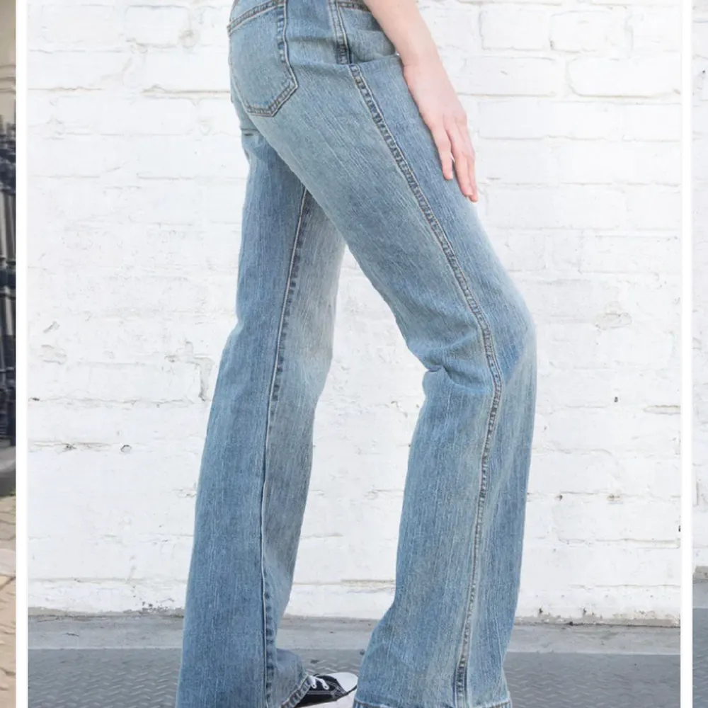 Ett par jättefina jeans som tyvärr inte passade mig därav jag säljer,dom är helt nya med prislappen kvar❤️‍🔥. Jeans & Byxor.