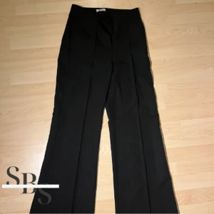 Kostymbyxor  - Jättefina