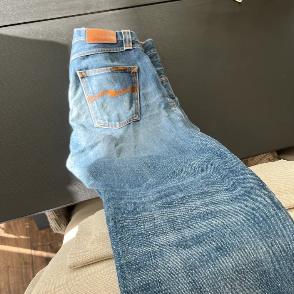 Säljer nu mina nudie jeans då de ej kommer till användning längre.. Jeans & Byxor.