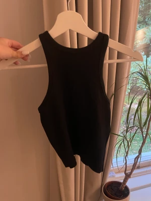 Hm linne - Ett svart linne från Hm i fint skick! Storlek Xs.