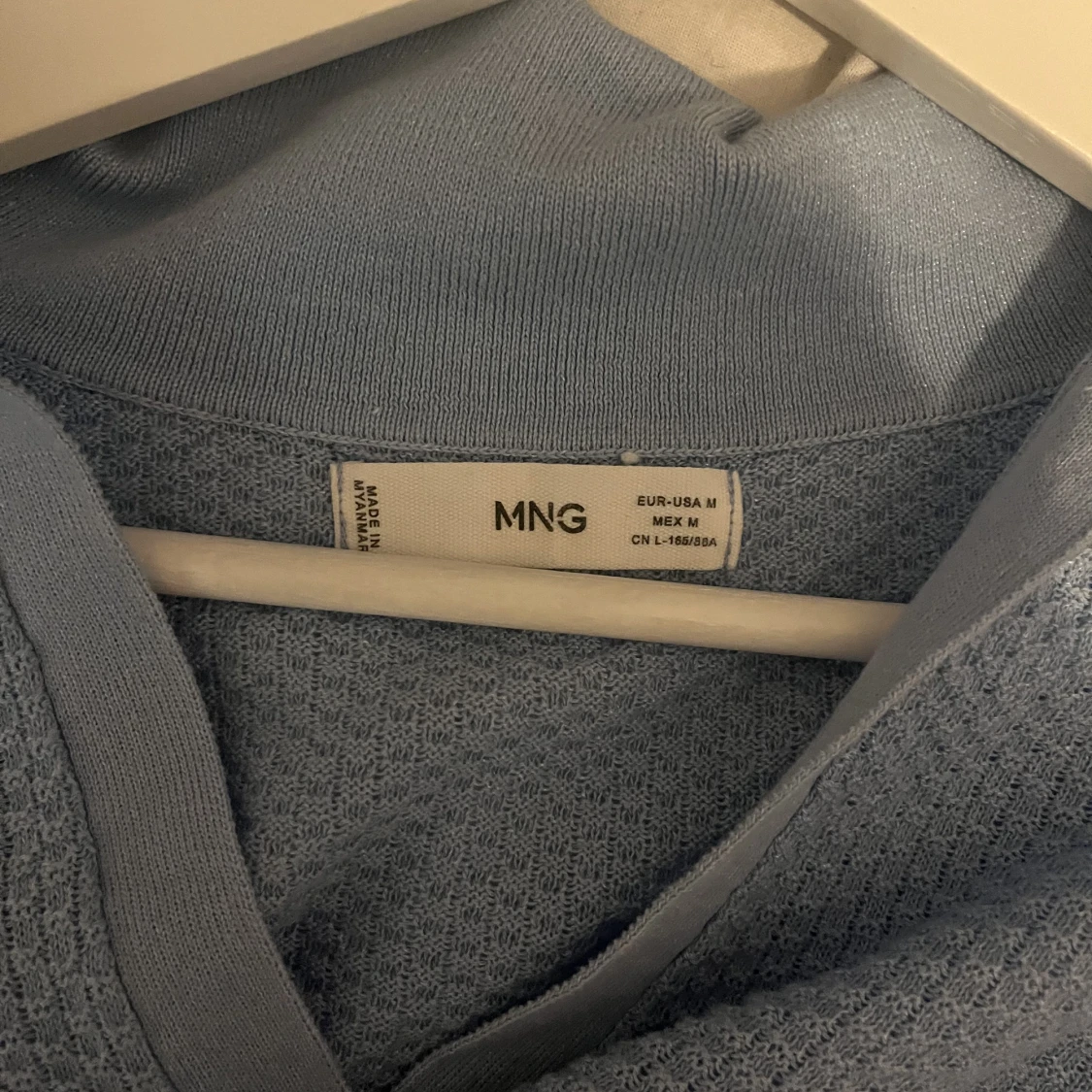 Blå topp från MNG - 90