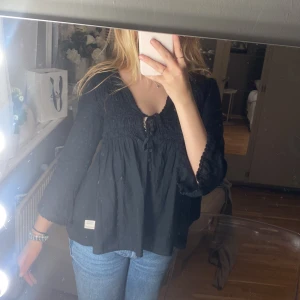 Odd Molly blus - Jättesöt blus från odd Molly, i jättefint skick, använd gärna köp nu 🫶