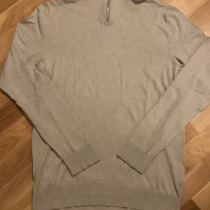 Sthlmstil tröja - En tröja från Jack & Jones. Storlek M. Skick 9/10.