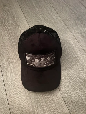 Maggiore velvet keps - Säljer min maggiore keps S3 limited edition, orginalbox och påsen medföljer. Nypris 899! Säljerden för 475!  Pris kan diskuteras 