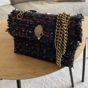 Kurt geiger väska  - Slutsåld väska från Kurt geiger i fint skick, endast använd ett fåtal gånger. Superfin nu till hösten💕🍂