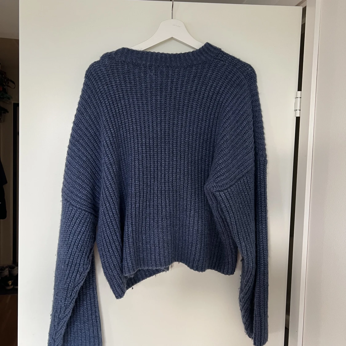 Stickad blå tröja  - 91