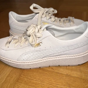 Nya Puma skor  - Nästintill oanvända. Passar storlek 40