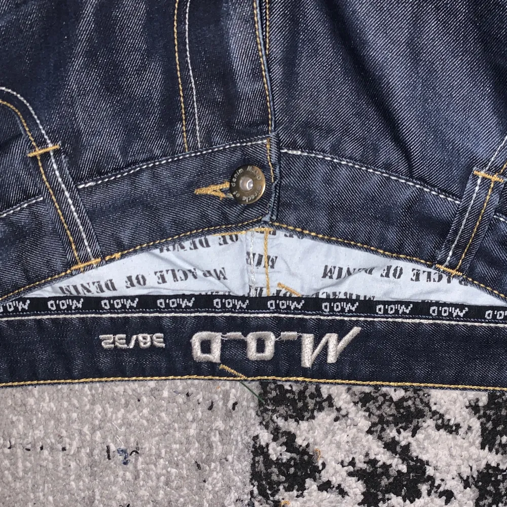 Good condition,bootcut i think . Jeans & Byxor.