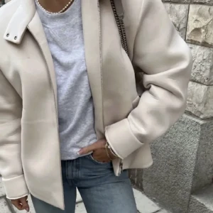 Cos jacka - Nästintill oanvänd! Så fin! Nypris 990kr