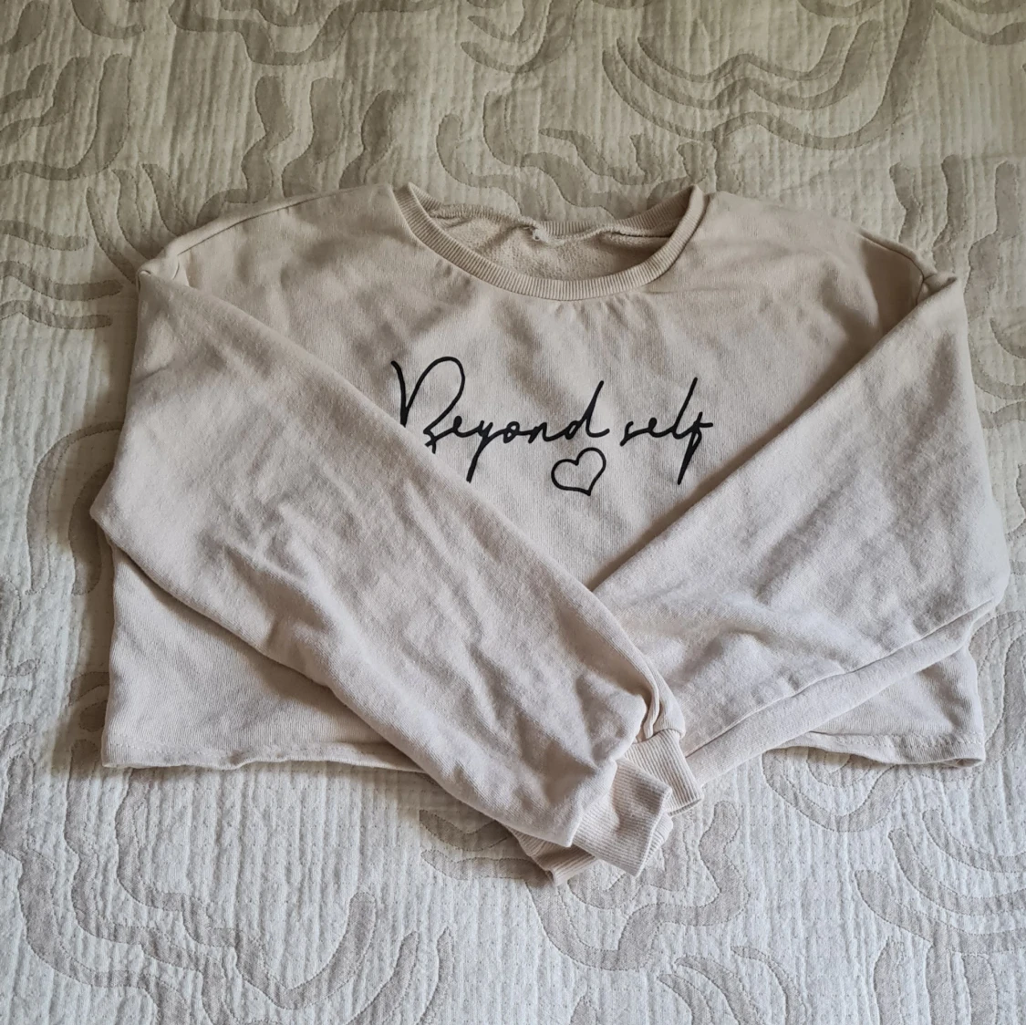 En fin crop top i storleken 150. 25 kr + frakt